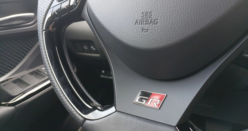 Toyota C-HR cena 149900 przebieg: 1697, rok produkcji 2023 z Kalisz małe 596